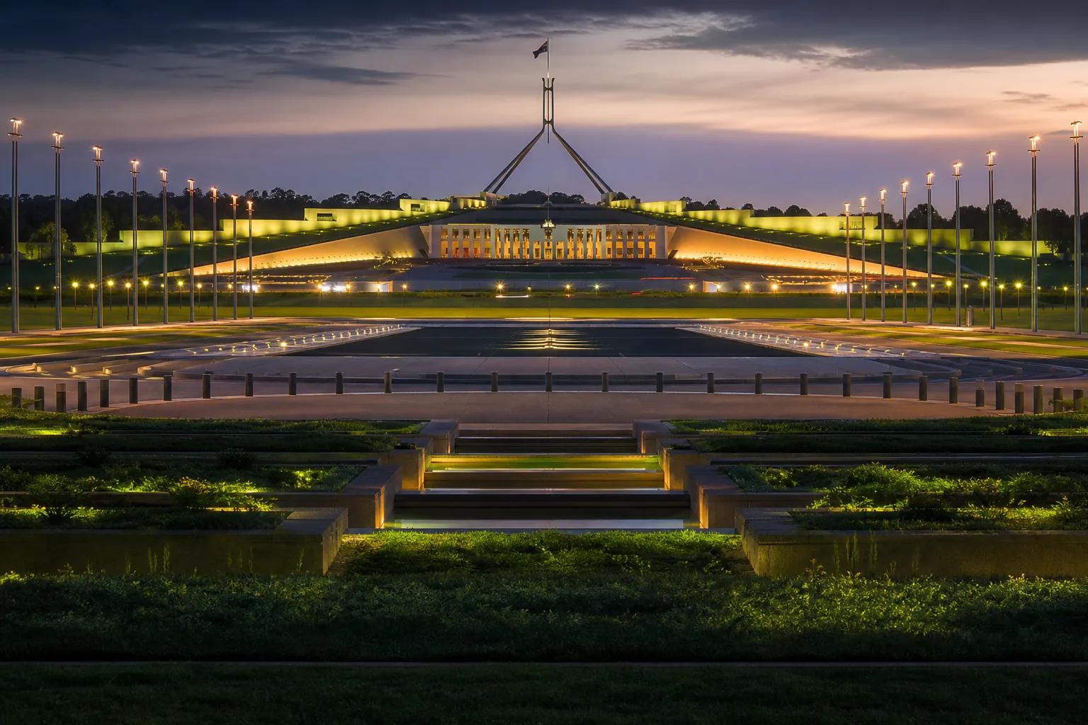 Editorial city guide graphic for Golden Crown Casino readers in Canberra, ACT